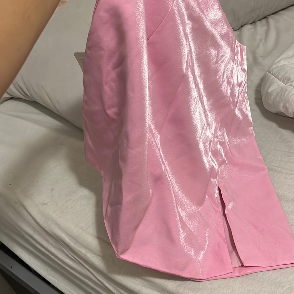 Pink shimmer skirt from splash never worn